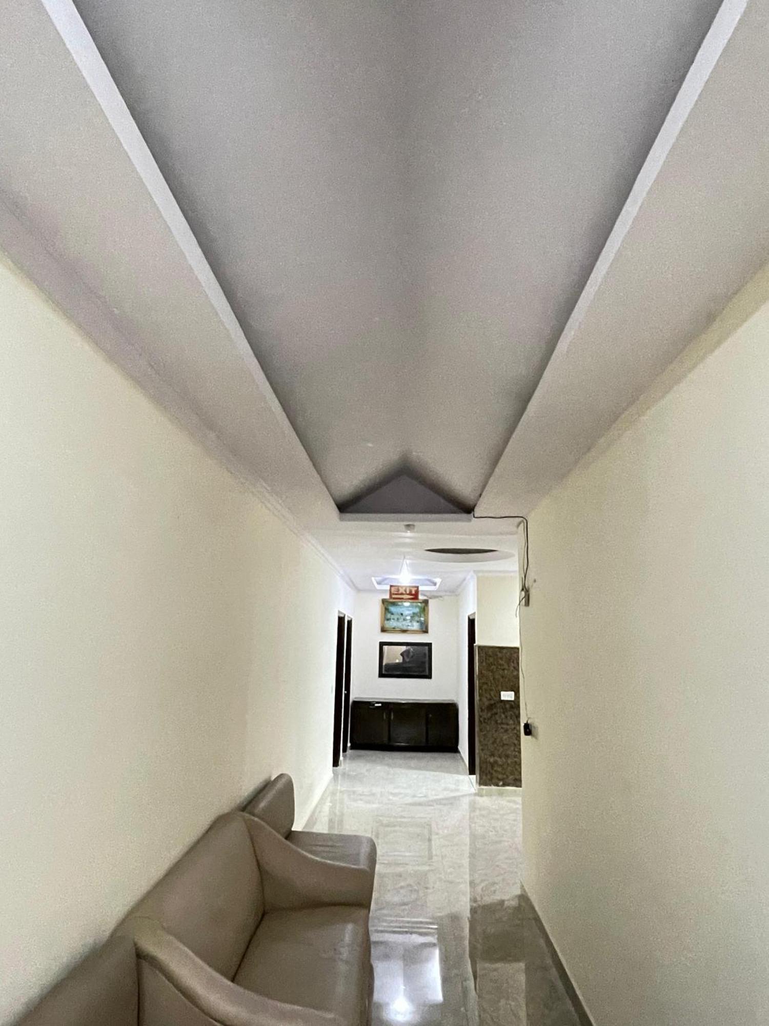 Hotel Radiance Delhi  Exterior photo